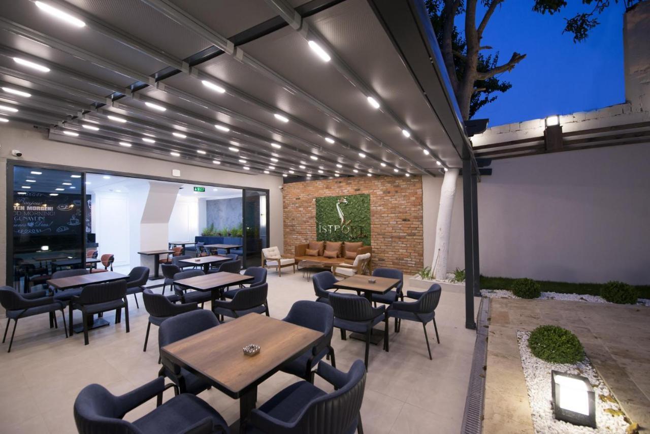 Istport Garden Hotels Arnavutkoy Exterior foto The outdoor area of the library