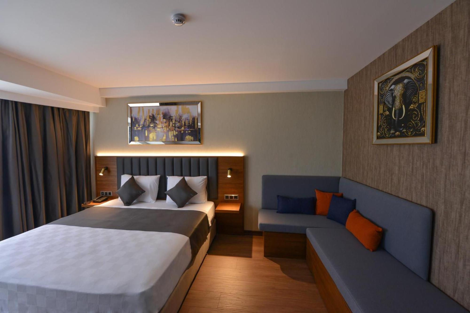 Istport Garden Hotels Arnavutkoy Quarto foto A room at the hotel